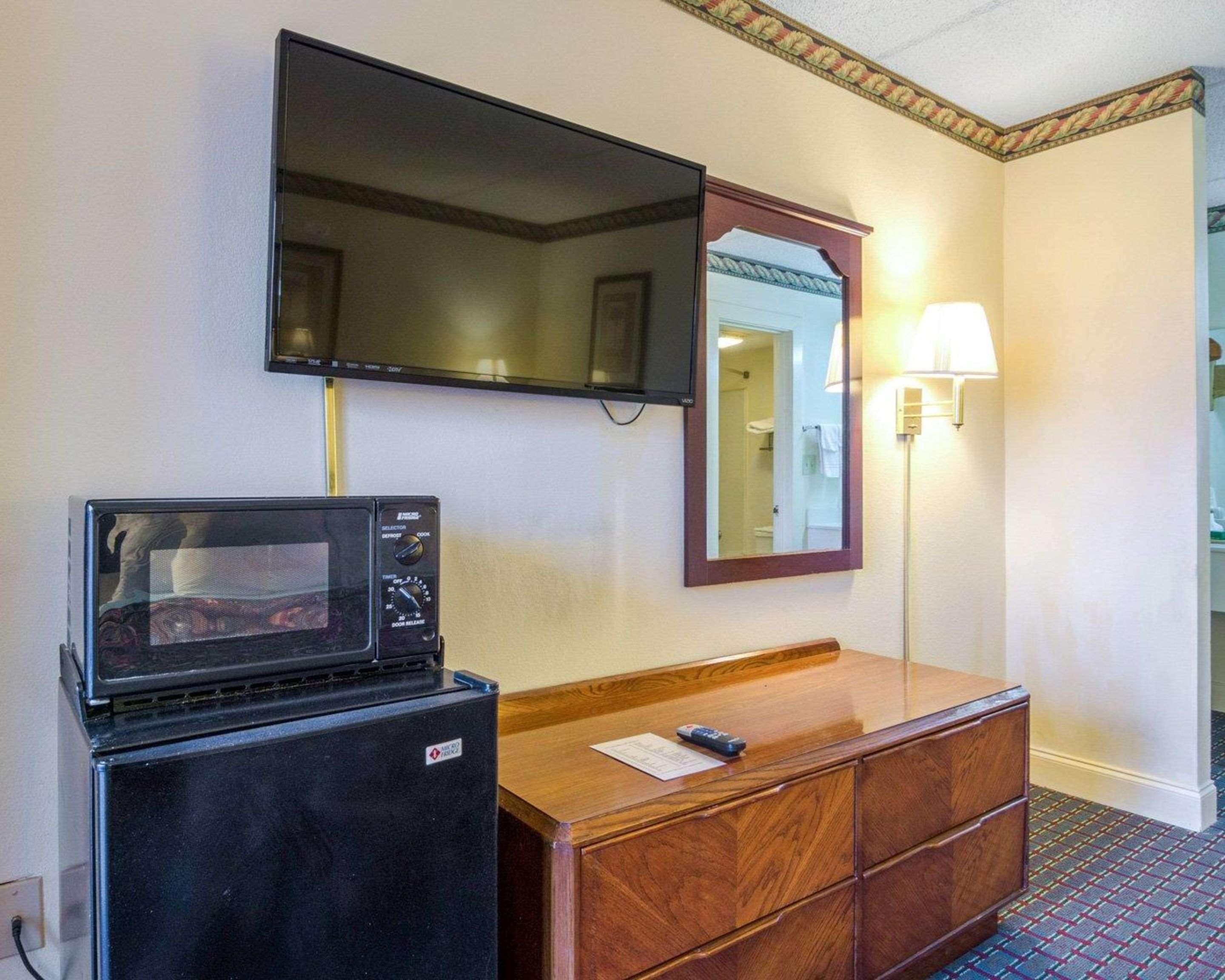 Rodeway Inn Norcross Eksteriør billede